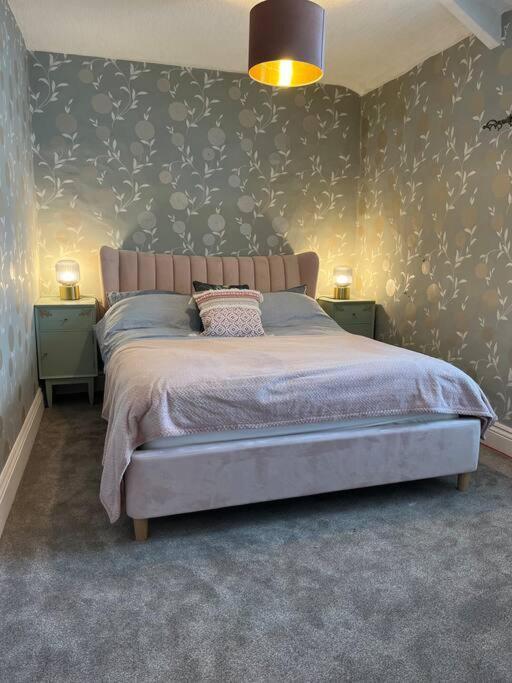 Lobster Cottage - Stylish 3 Bedroom Cottage In Heart Of Tenby Town, Pembrokeshire Dış mekan fotoğraf