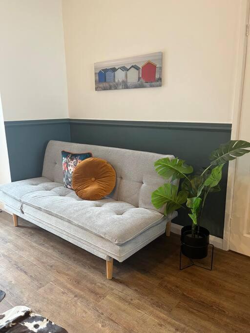Lobster Cottage - Stylish 3 Bedroom Cottage In Heart Of Tenby Town, Pembrokeshire Dış mekan fotoğraf